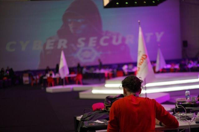 پیروزی رقابت کننده پاکستانی در فینال انفرادی «فتح پرچم برق‌آسا» المپیک فناوری ۲۰۲۵