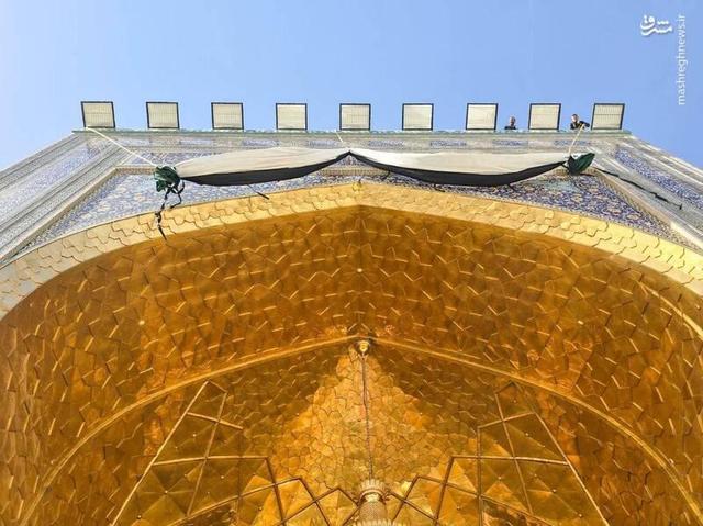 بهشت اینجاست، اینجایی که دارم چای می‌ریزم