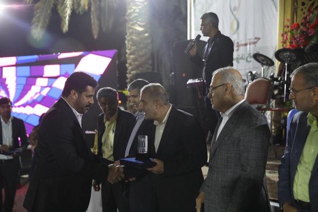 حضور رئیس و اعضای کمیسیون کشاورزی در اختتامیه جشنواره ملی :مغ مهرگان" حاجی‌آباد