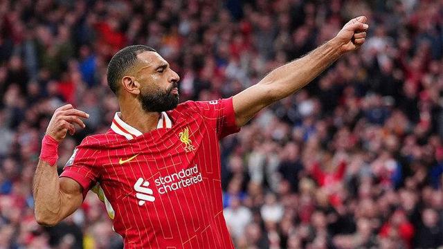 پیشنهاد نجومی به محمد صلاح/ رقمی هنگفت برابر با دریافتی رونالدو