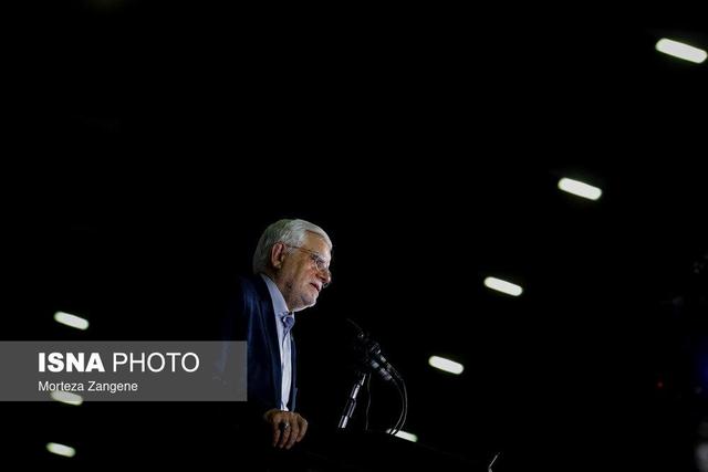 دولت نباید در امور دانشگاه‌ها به جز در سیاست‌گذاری دخالت کند / تقریباً رابطه علمی کشور با نهادهای علمی بین‌المللی قطع شده است