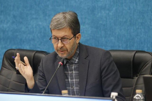 تأکید استاندار اصفهان بر توسعه اقتصادی اردستان با بهره‌گیری از ظرفیت انار