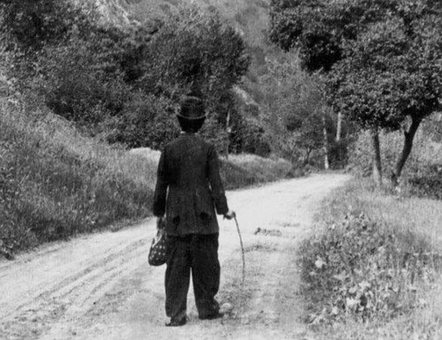 چارلی چاپلین: پیوسته از خودم می‌پرسیدم که آیا ممکن است دوباره به آمریکا برگردم؟