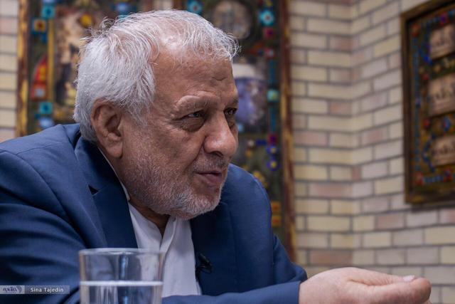 بادامچیان: تحریم برای کشوری که ۱۵ همسایه دارد بی معنی است / آمریکا توان جنگ ندارد