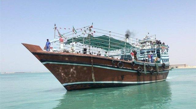 یک شناور در خلیج فارس توقیف شد