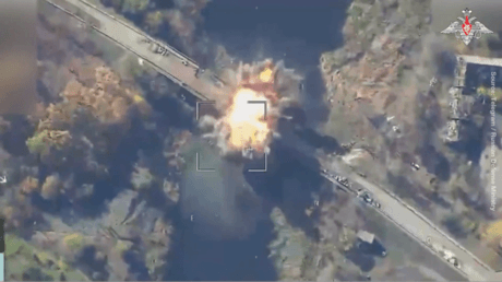 Russian forces cut Ukrainian military supply line – MOD (VIDEO)