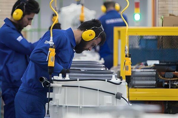 حاتمی:۱۴ میلیارد تومان تسهیلات اشتغالزایی در ایوان پرداخت شد