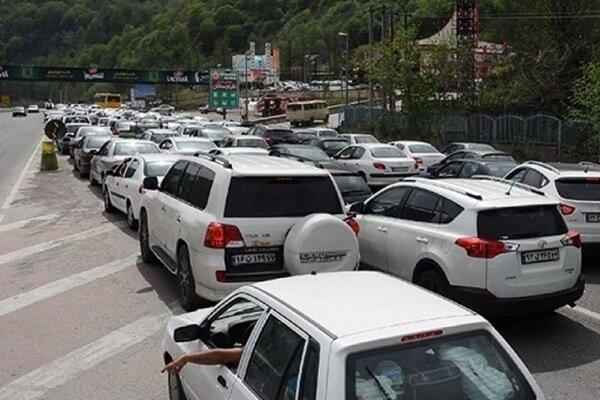آخرین وضعیت ترافیک جاده‌ای کشور؛ ترافیک سنگین در جاده چالوس و هراز