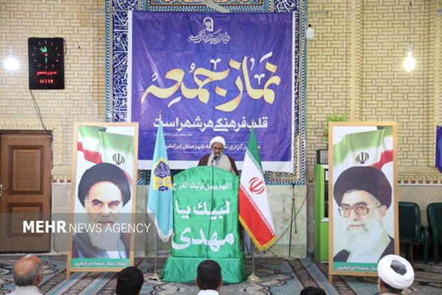 خطیب جمعه ایرانشهر: سند چشم انداز ۲۰ ساله نقشه آبادانی ایران است