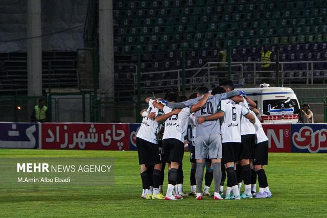 جدال ذوب‌آهن و ملوان در نیمه‌ای پرهیجان اما بی‌گل