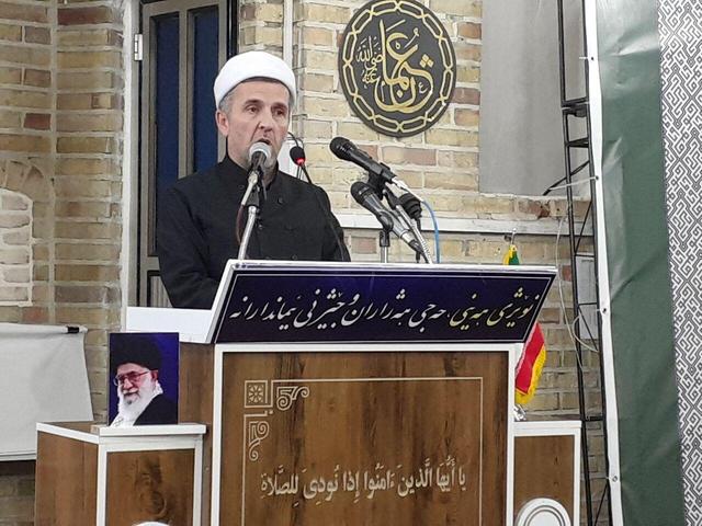 امام جمعه مهاباد : دشمنی استکبار جهانی با مسلمانان تداوم دارد
