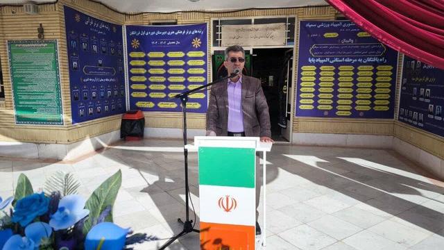 مدرسه، محل «تمرین زندگی» است