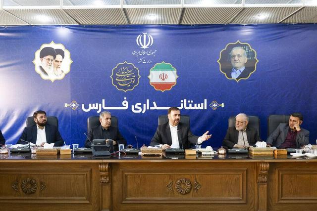 استاندار فارس: نیازمند همفکری و همراهی تمام جریان‌های سیاسی هستیم