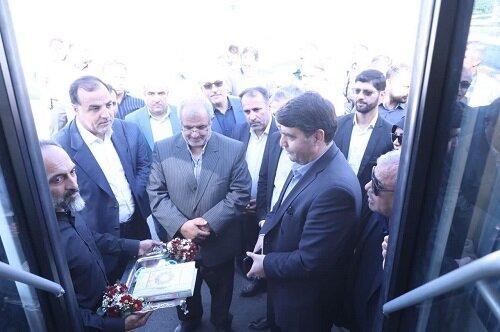 رونمایی از ۹دستگاه اتوبوس و ماشین‌آلات راهسازی در محمدیه