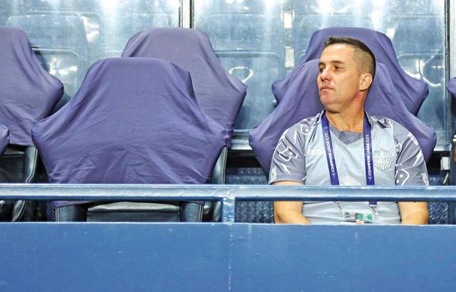 پرسپولیس با این دو نفر فسخ می‌کند | اوسمار تصمیم نهایی را گرفت