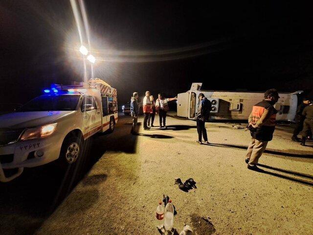 تصادف پرشیا با خودروی پاکبانان؛ ۴ کشته و ۹ مصدوم | راننده پرشیا حالت طبیعی نداشت