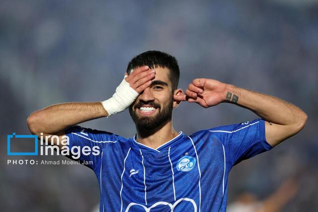 عکس روز | لیگ برتر فوتبال - استقلال و آلومینیوم