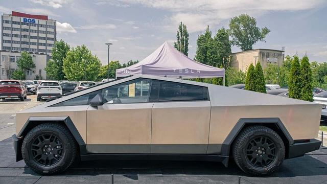 ۷٫۵ سال انتظار برای خودرو تسلا