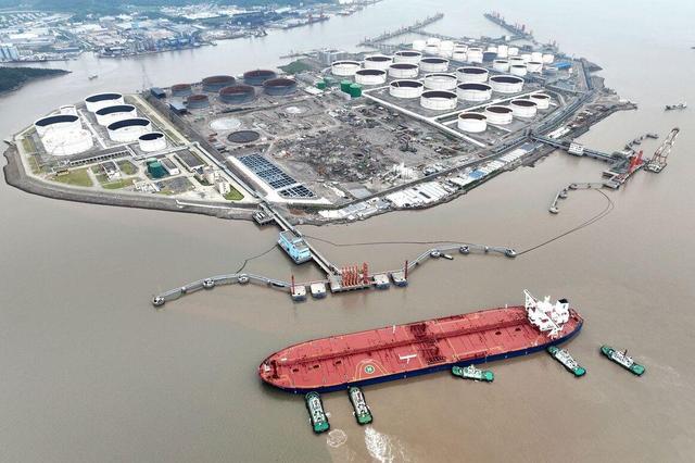 بی‌تأثیر بودن تحریم‌ها بر حجم صادرات نفت روسیه