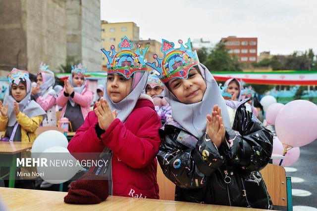 پورکبیریان:دانش‌آموزان نیم‌بها از مراکز تفریحی اصفهان استفاده کنند
