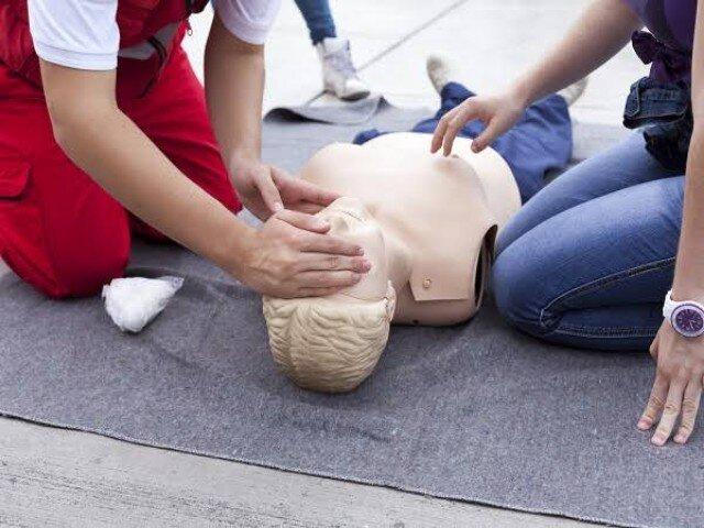 برگزاری دوره آموزشی کمک‌های اولیه ویژه دانشجویان بهداشت محیط درکردستان