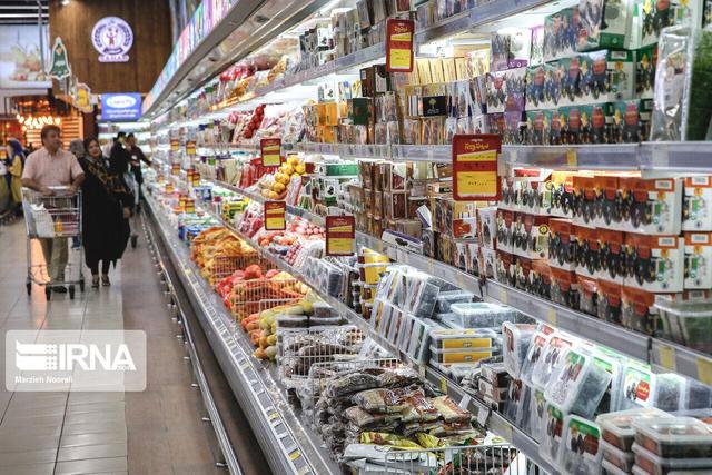 عدم درج قیمت و صادر نشدن فاکتور در صدر تخلفات اصناف خراسان‌شمالی