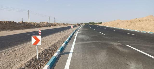 اجرای طرح بازیافت سرد آسفالت در ۱۰ کیلومتر از بزرگراه قم - بندرعباس در محدوده هرمزگان