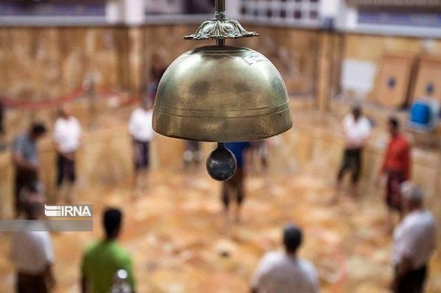 «مرامی که از ورزش زورخانه‌ای آموختم»؛ گردنبند ۶ میلیاردی به صاحبش برگشت + عکس