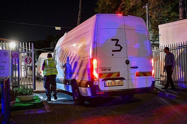 اشغالگران مدعی شدند: سه جسد تحویل گرفته شده، متعلق به اسیران اسرائیلی نیست