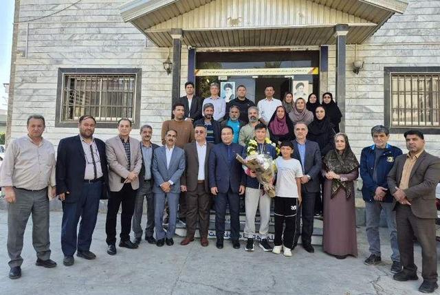 استقبال مردم گلستان از ۲ قهرمان والیبال جوانان آسیا+ فیلم