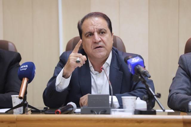 استاندار ایلام: تغییر الگوی کشت و به‌کارگیری فناوری نوین برای بهره‌وری ضروری است