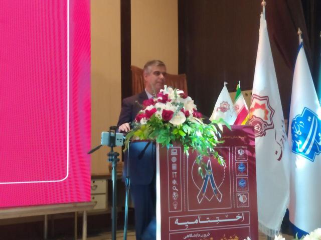 استاندار مرکزی: تنوع صنعتی استان نیازمند نیروی متخصص است