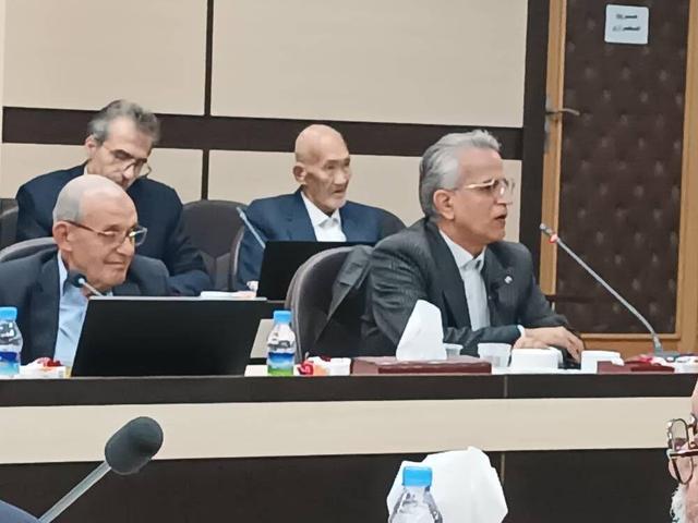 خوشنویسان مشهد خواستار ایجاد مکان‌های دائمی در مرکز شهر شدند