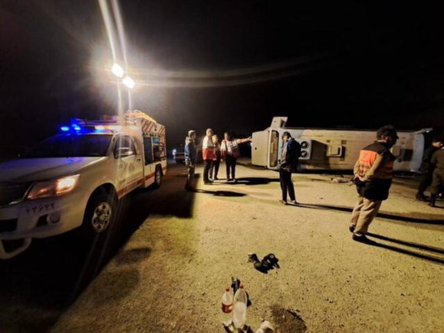 تصادف پرشیا با خودروی پاکبانان در تهران/ ۴ نفر کشته و ۹ تن مصدوم شدند/ راننده‌ی مقصر، حالت غیر طبیعی داشت