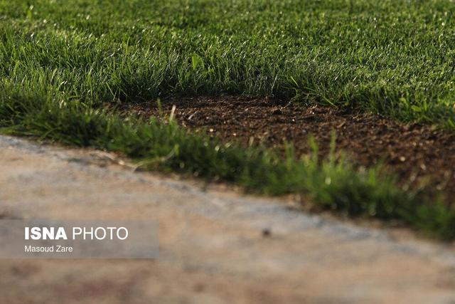 وضعیت نامطلوب چمن ورزشگاه یادگار پیش از بازی تراکتور با الشرطه