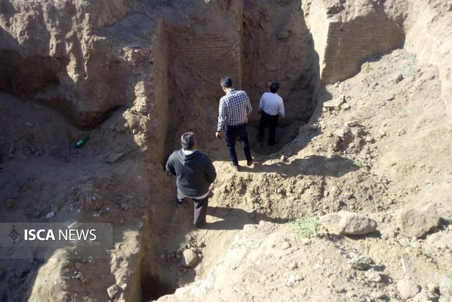 کشف محوطه‌ای تاریخی در شهر روشناوند گناباد