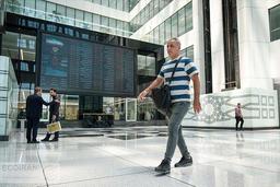 بورس مثبت شد / رشد بیش از ۱۰ هزار واحدی شاخص کل