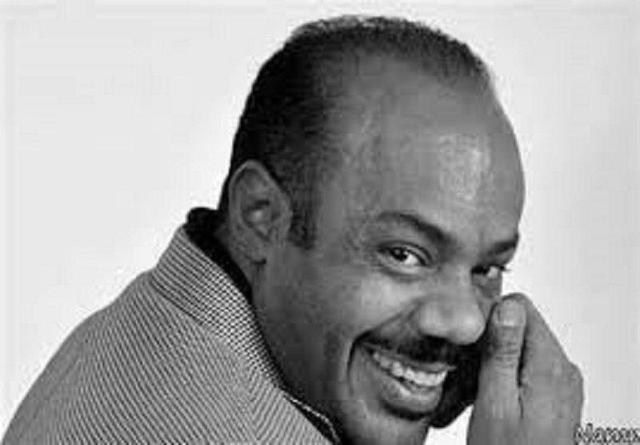 سالی دو بار تئاتر کار نکنم، ذهنم ضعیف می‌شود