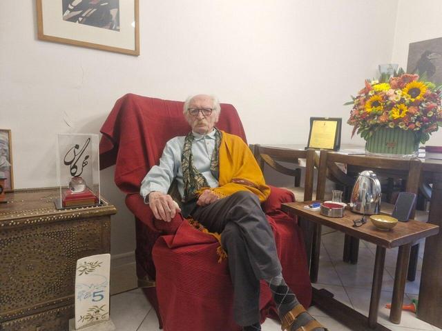 درباره محمود دولت‌آبادی برگزیده جایزه مهرگان ادب؛ یک عمر تلاش در عرصه نوشتن 