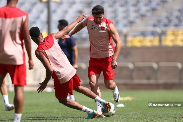 هافبک پرسپولیس در راه تراکتور | پیشنهاد به اسکوچیچ برای نیم فصل