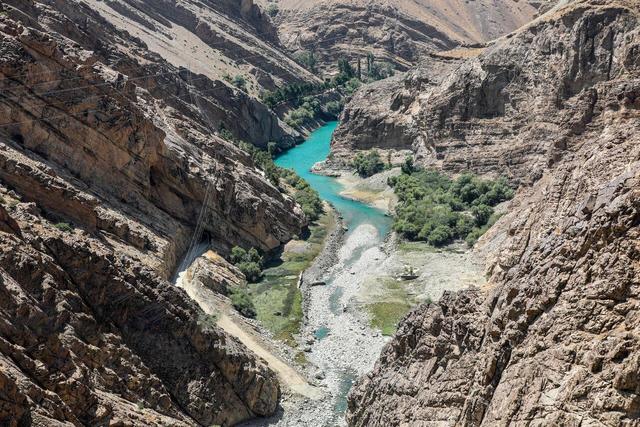 سد امیرکبیر فقط برای ۲ هفته ذخیره آب دارد | اخطار وزیر نیرو به مشترکان پرمصرف آب