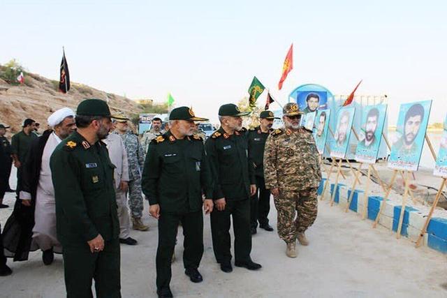 جانشین ستادکل نیروهای مسلح:امنیت مرزهای آبی کشور مرهون مجاهدت‌ نیروی دریایی سپاه است