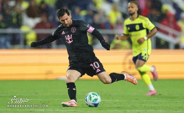 ویدیو| سوپرگل مسی یا اشتباه دروازه‌بان؛ بغل پای پرقدرت لئو به نشویل