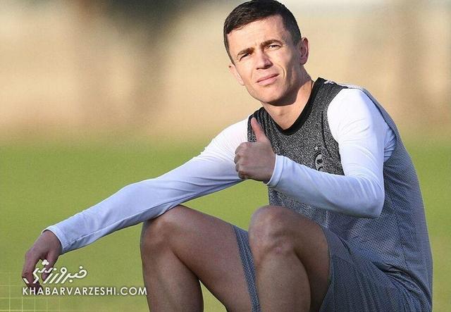 اسلحه خونسرد ساپینتو نه تتو دارد نه ژست/ مهاجمی برای شلیک به قلب رقبا +عکس