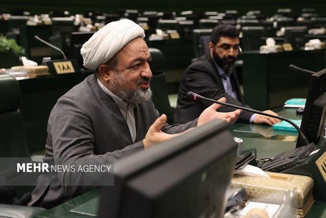 جدال لفظی در مجلس؛ جمله رسایی حاشیه‌ساز شد