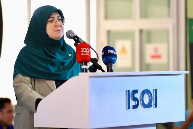 مهاجرانی: دولت از حضور مؤثر بخش خصوصی در رشد اقتصادی حمایت می‌کند