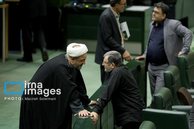 رسایی: مجلس درمورد تابعیت مضاعف فرزندان مسئولان دولتی به وظیفه اش عمل کند