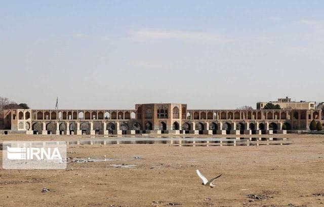 انتقال آب از دریا، گام نخست برای نجات زاینده‌رود