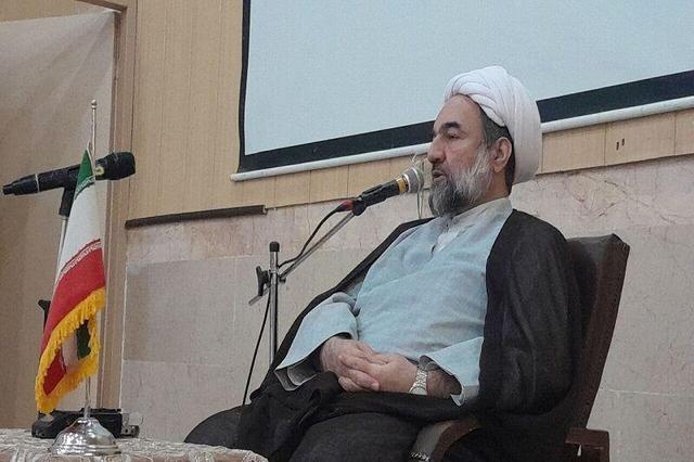 امام جمعه زاهدان: شناسایی استعداد جوانان در پارک‌های علم و فناوری ضروری است