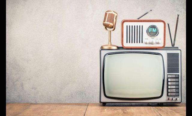 شب‌نشینی تلویزیون با چهره‌های فرهنگی/ «شفرونی» میزبان نصرالله رادش و مریم امیرجلالی